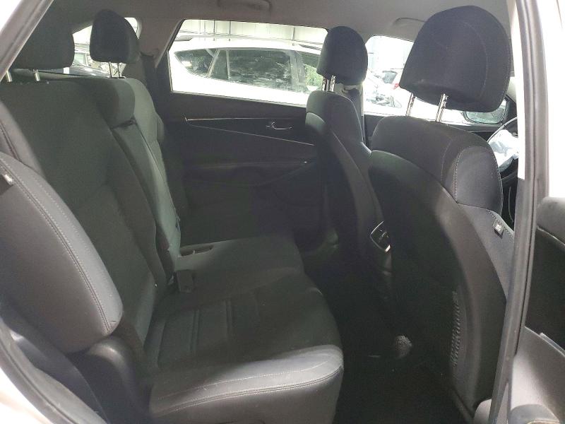 Продажа на аукционе авто 2017 Kia Sorento, vin: 5XYPGDA30HG230685, номер лота: 53544516