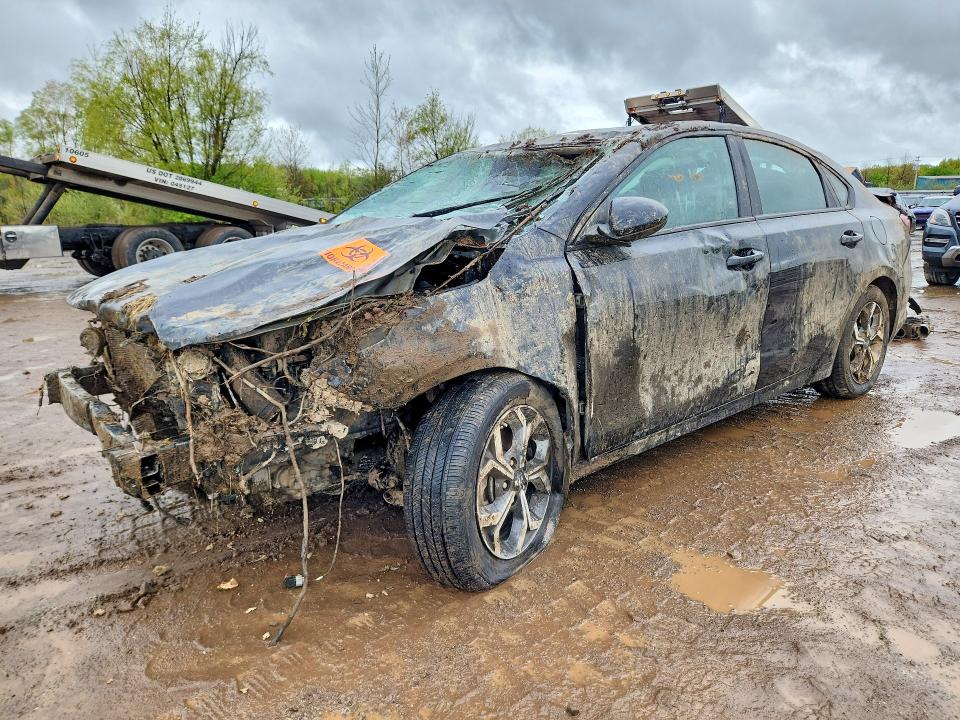 51991806 :رقم المزاد ، 3KPF24AD7ME297682 vin ، 2021 Kia Forte مزاد بيع