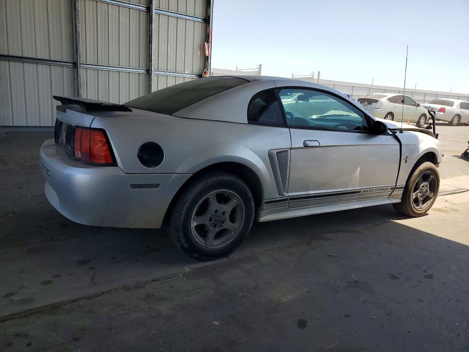 2001 Ford Mustang მანქანა იყიდება აუქციონზე, vin: 1FAFP40421F109841, აუქციონის ნომერი: 53942676