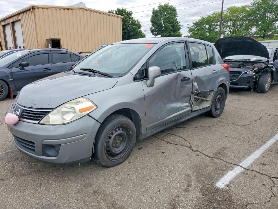 52046026 :رقم المزاد ، 3N1BC13E57L350866 vin ، 2007 Nissan Versa مزاد بيع