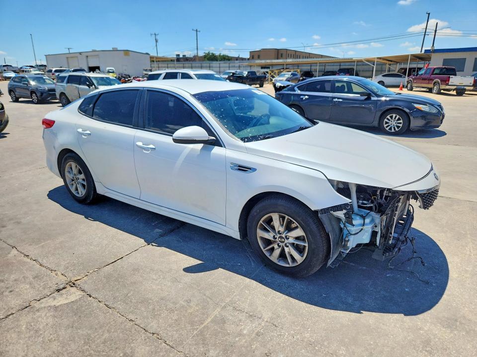 2018 Kia Optima მანქანა იყიდება აუქციონზე, vin: 5XXGT4L38JG197969, აუქციონის ნომერი: 53421576