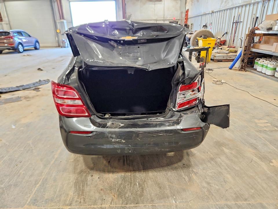 2019 Chevrolet Sonic მანქანა იყიდება აუქციონზე, vin: 1G1JD5SB5K4119977, აუქციონის ნომერი: 53407706