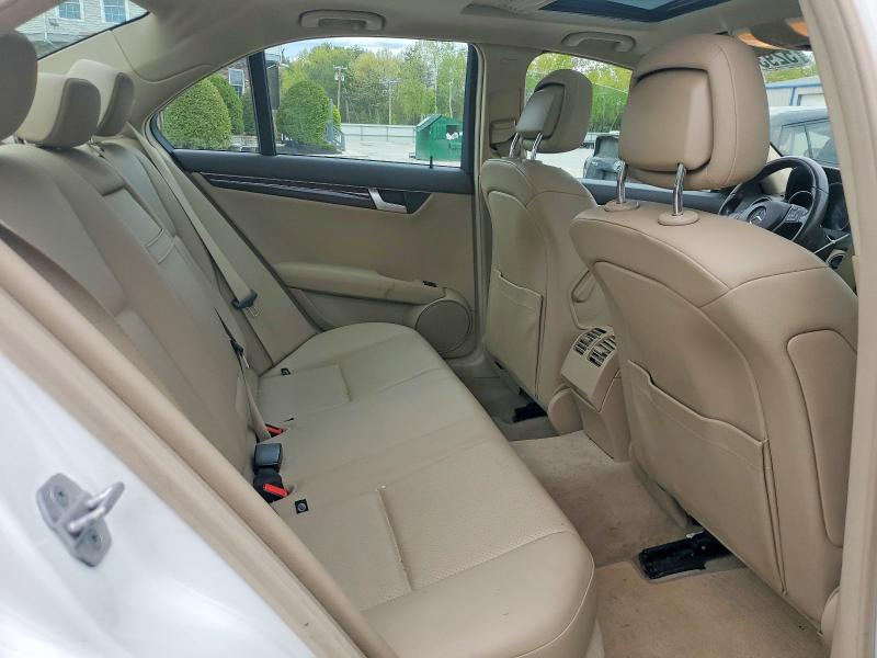 52937716 :رقم المزاد ، WDDGF8AB9EA957245 vin ، 2014 Mercedes-benz C مزاد بيع