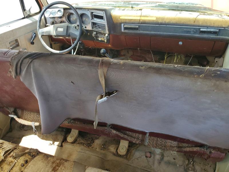 52026986 :رقم المزاد ، 1GCHK33M2DS109938 vin ، 1983 Chev K30 مزاد بيع