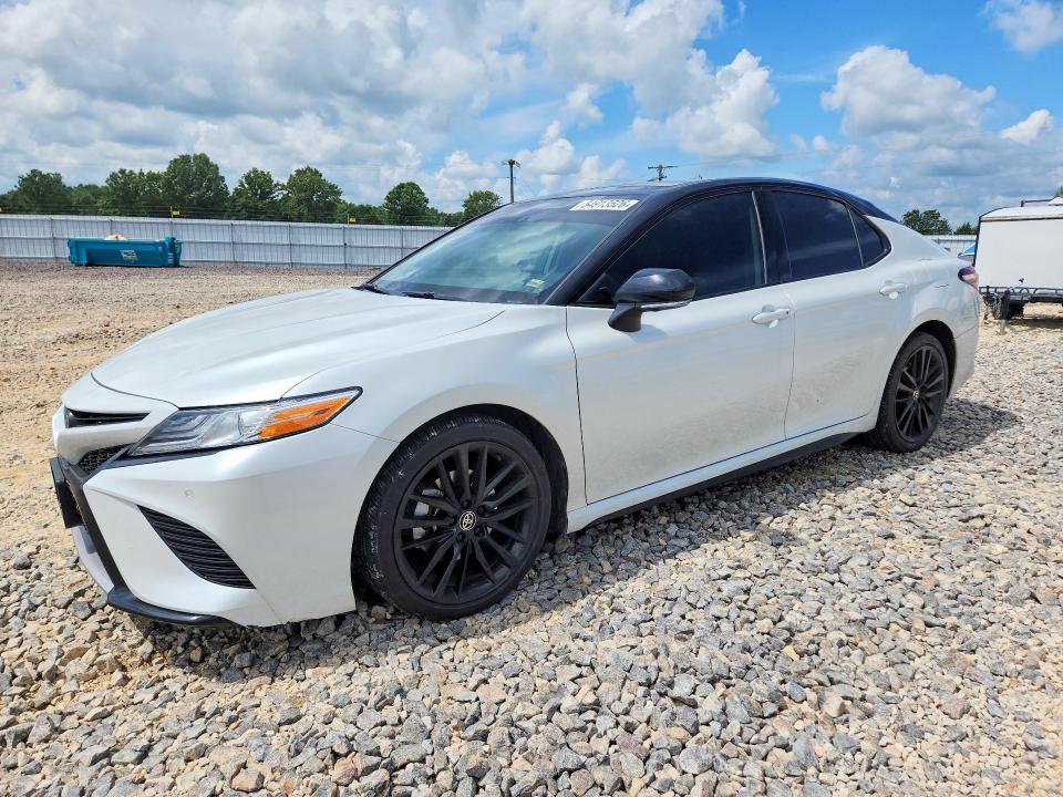 54913526 :رقم المزاد ، 4T1KZ1AK1LU046370 vin ، 2020 Toyota Camry مزاد بيع