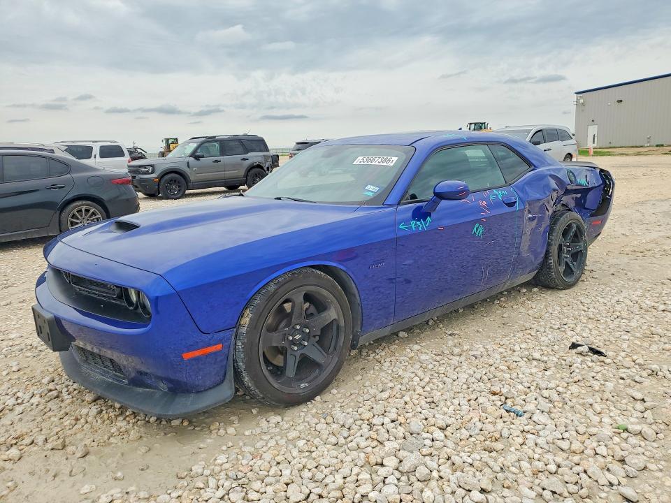 53667386 :رقم المزاد ، 2C3CDZBT2KH596681 vin ، 2019 Dodge Challenger مزاد بيع