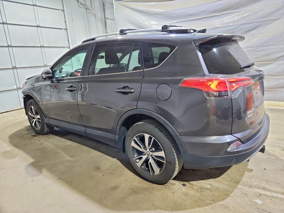 Продажа на аукционе авто 2017 Toyota Rav4, vin: 2T3RFREV5HW593277, номер лота: 54238726