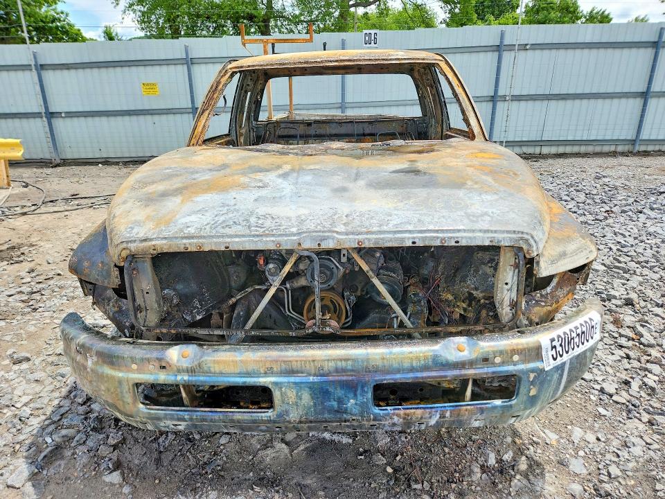 2000 Dodge Ram 1500 მანქანა იყიდება აუქციონზე, vin: 3B7HF13Z8YG138135, აუქციონის ნომერი: 53065606