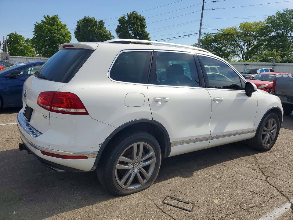 52318746 :رقم المزاد ، WVGEF9BP1FD007460 vin ، 2015 Volkswagen Touareg مزاد بيع