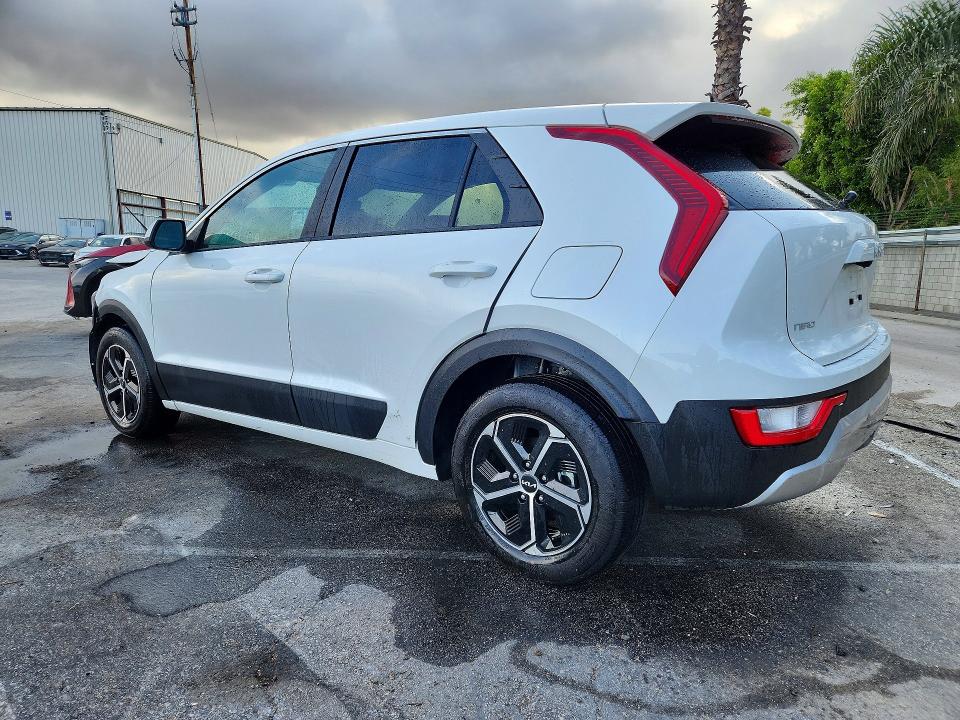 52225756 :رقم المزاد ، KNDCP3LE3T5330952 vin ، 2026 Kia Niro مزاد بيع