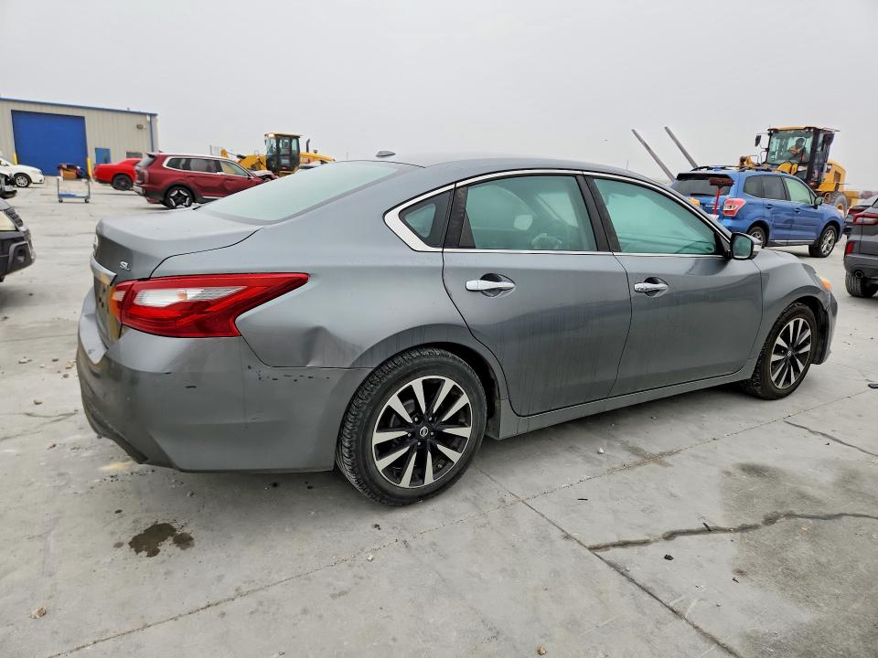 54207776 :رقم المزاد ، 1N4AL3AP2JC160735 vin ، 2018 Nissan Altima مزاد بيع