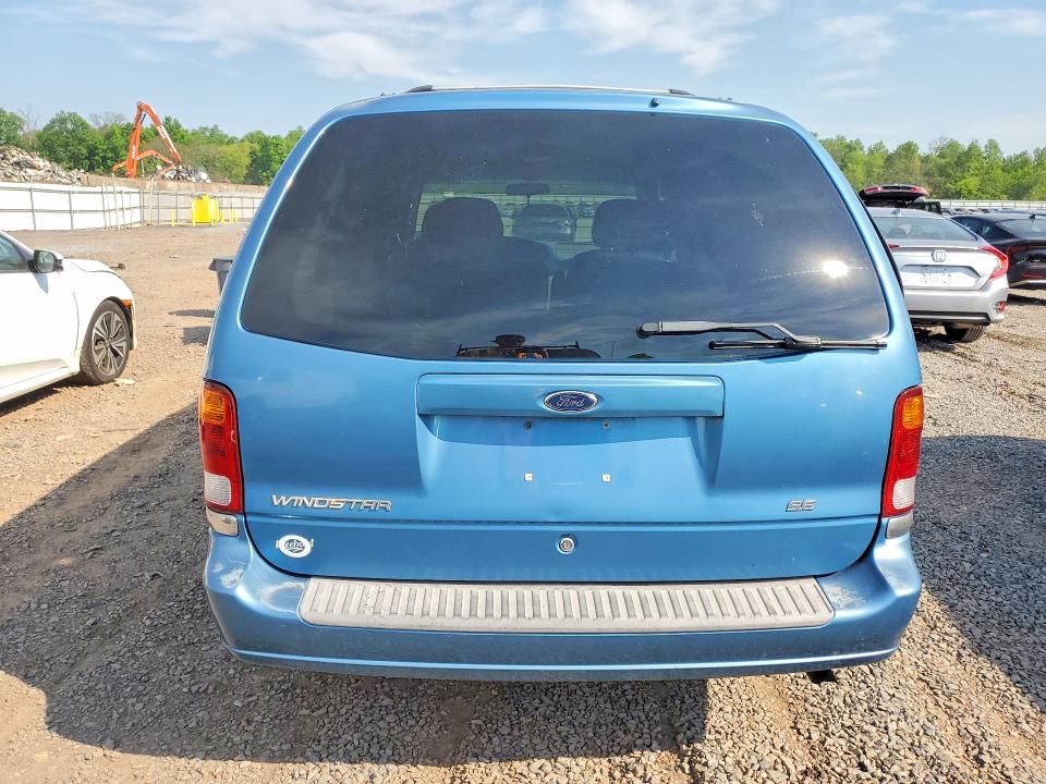 53963256 :رقم المزاد ، 2FMZA524X1BA82414 vin ، 2001 Ford Windstar مزاد بيع