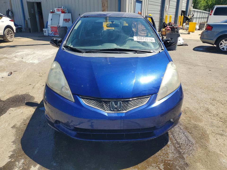 53572016 :رقم المزاد ، JHMGE8H33DC015768 vin ، 2013 Honda Fit مزاد بيع