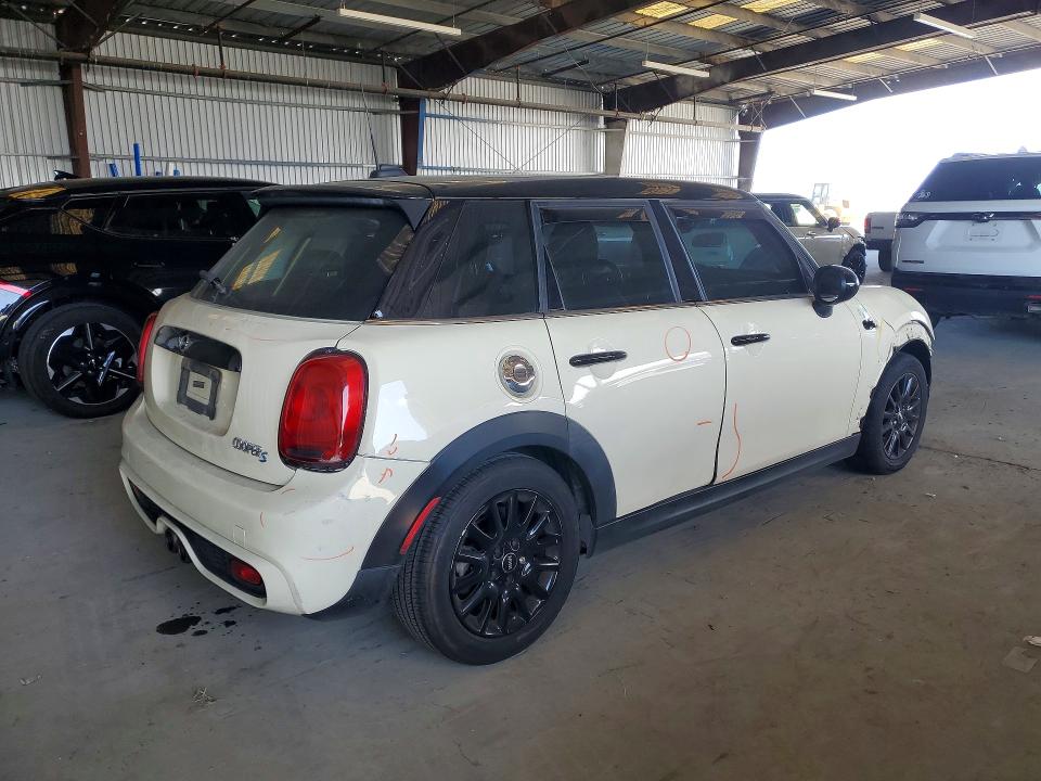 54864166 :رقم المزاد ، WMWXU3C50F2B56760 vin ، 2015 Mini Cooper مزاد بيع
