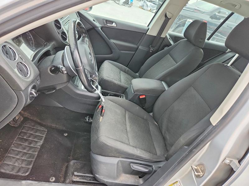 2015 Volkswagen Tiguan მანქანა იყიდება აუქციონზე, vin: WVGBV7AX3FW610040, აუქციონის ნომერი: 53562166