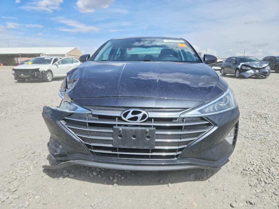 2020 Hyundai Elantra მანქანა იყიდება აუქციონზე, vin: 5NPD84LF7LH550983, აუქციონის ნომერი: 55155956
