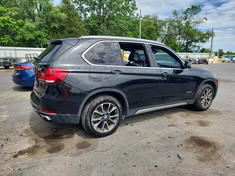 54825466 :رقم المزاد ، 5UXKR0C52J0X97390 vin ، 2018 Bmw X5 مزاد بيع