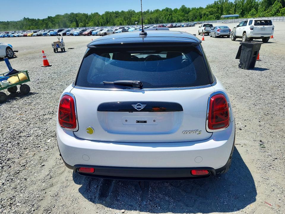 Продаж на аукціоні авто 2024 Mini Cooper, vin: WMW13DJ01R2V88488, номер лоту: 53592476