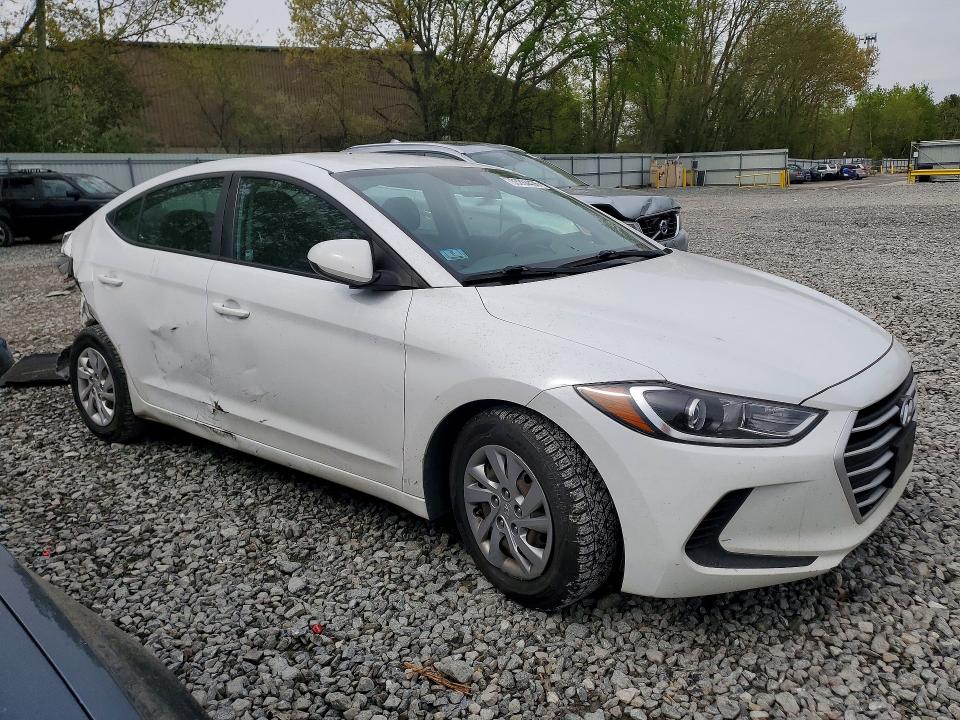 53264436 :رقم المزاد ، 5NPD74LF2JH381780 vin ، 2018 Hyundai Elantra مزاد بيع