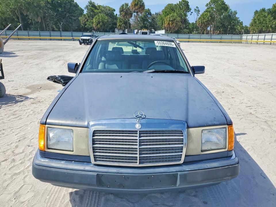 55384606 :رقم المزاد ، WDB1240231B744033 vin ، 1992 Mercedes-benz C-class 30 مزاد بيع