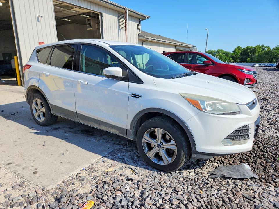 53110226 :رقم المزاد ، 1FMCU9GX3EUC10936 vin ، 2014 Ford Escape مزاد بيع