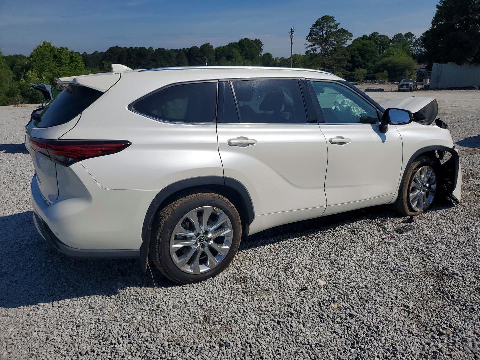 52781146 :رقم المزاد ، 5TDDZRBH8MS068404 vin ، 2021 Toyota Highlander مزاد بيع