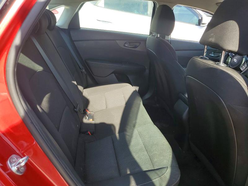 54398816 :رقم المزاد ، 3KPF24AD0ME346091 vin ، 2021 Kia Forte مزاد بيع
