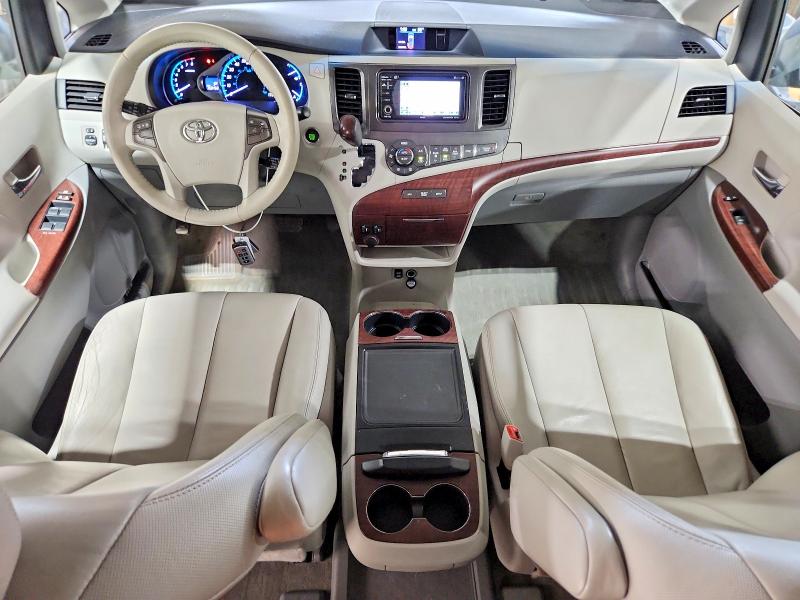 55381986 :رقم المزاد ، 5TDDK3DC1DS065475 vin ، 2013 Toyota Sienna مزاد بيع