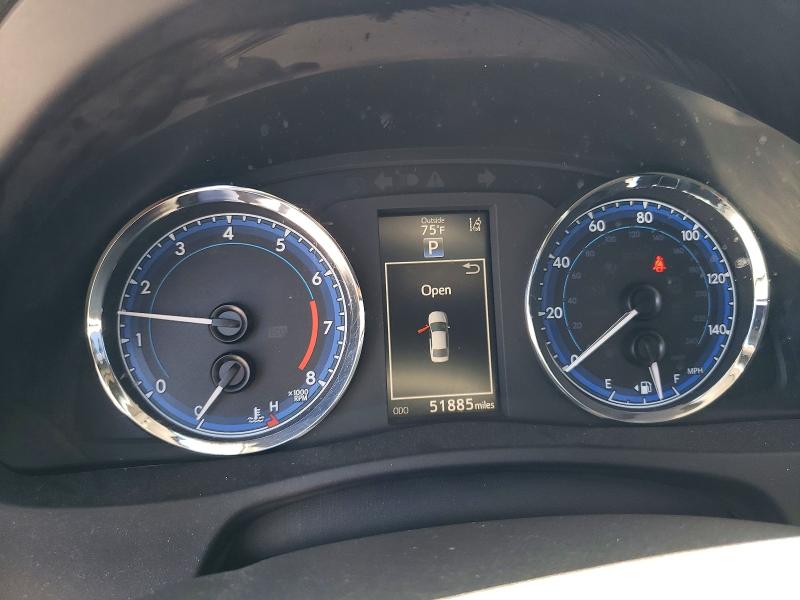 2018 Toyota Corolla მანქანა იყიდება აუქციონზე, vin: 5YFBURHE2JP792337, აუქციონის ნომერი: 52598666