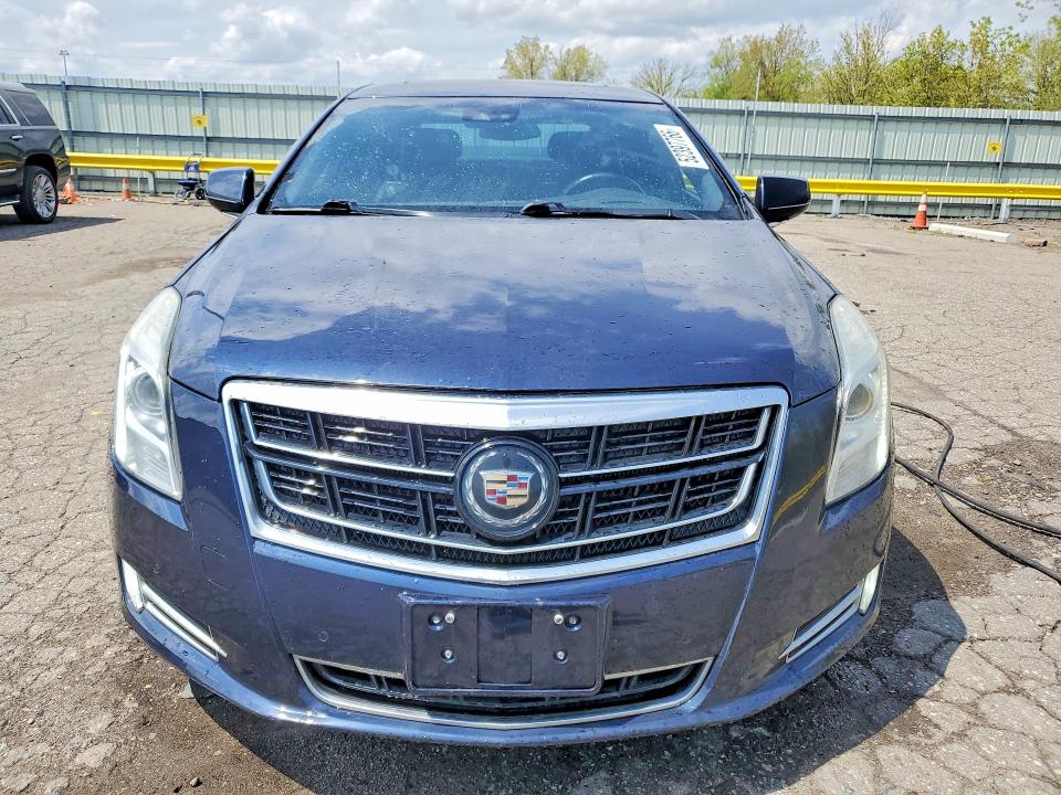 52397766 :رقم المزاد ، 2G61W5S8XF9175943 vin ، 2015 Cadillac Xts مزاد بيع