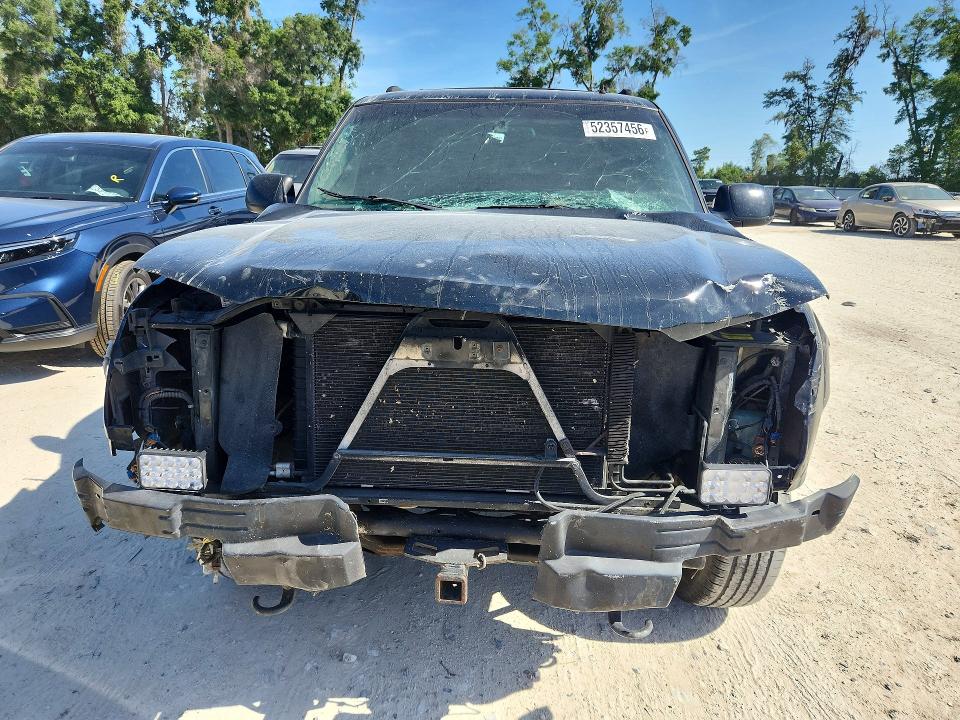 Auction sale of the 2002 Chevrolet Avalanche 1500 4d 4x, vin: 3GNEK13T32G196484, lot number: 52357456
