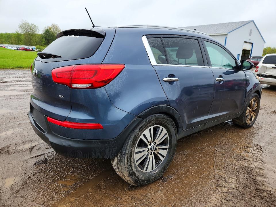 51755216 :رقم المزاد ، KNDPCCAC6G7803591 vin ، 2016 Kia Sportage مزاد بيع