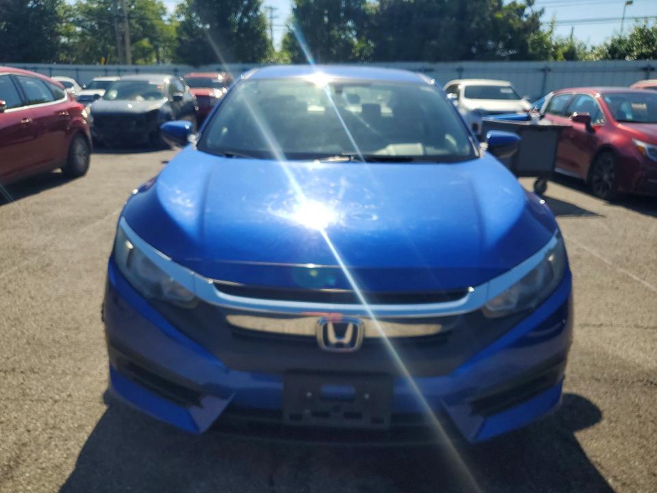 52999146 :رقم المزاد ، 19XFC2F51HE019675 vin ، 2017 Honda Civic مزاد بيع