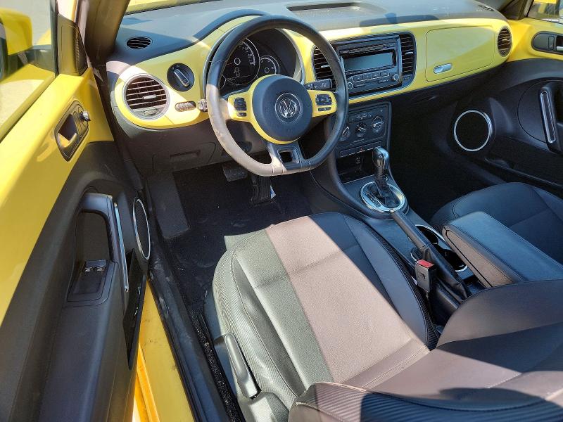 53617916 :رقم المزاد ، 3VWJX7AT2EM601042 vin ، 2014 Volkswagen Beetle مزاد بيع