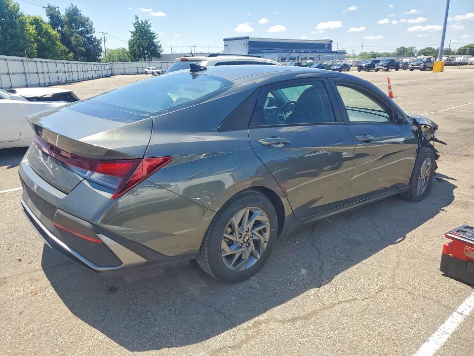 2024 Hyundai Elantra მანქანა იყიდება აუქციონზე, vin: KMHLM4DG2RU751263, აუქციონის ნომერი: 51768346