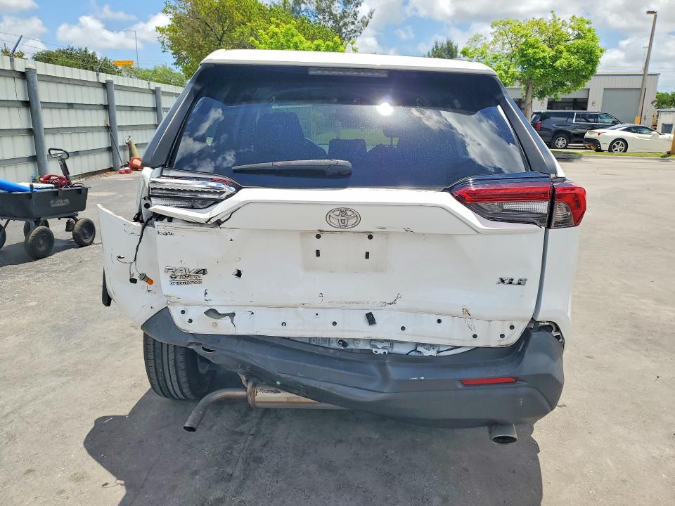 54020526 :رقم المزاد ، 2T3W1RFVXMC141482 vin ، 2021 Toyota Rav4 مزاد بيع