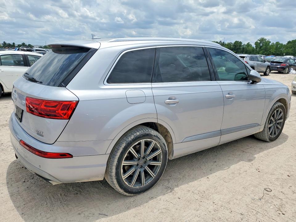 2017 Audi Q7 მანქანა იყიდება აუქციონზე, vin: WA1VAAF70HD000883, აუქციონის ნომერი: 54868936