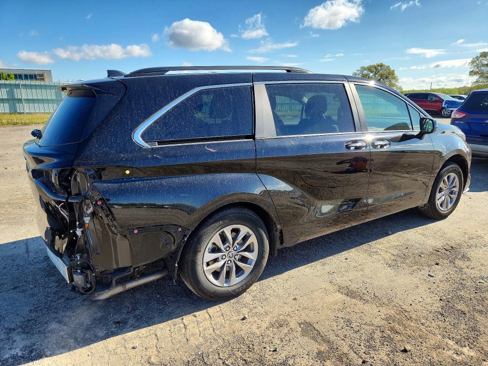 53541416 :رقم المزاد ، 5TDYSKFC1SS185704 vin ، 2025 Toyota Sienna مزاد بيع