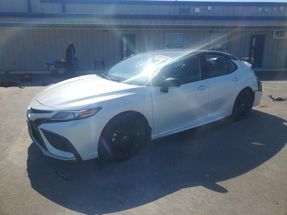 2023 Toyt Camry მანქანა იყიდება აუქციონზე, vin: 4T1K61AK4PU118306, აუქციონის ნომერი: 52872116