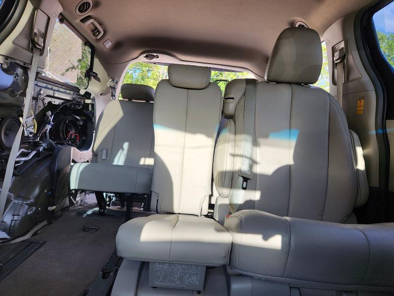 Продажа на аукционе авто 2014 Toyota Sienna, vin: 5TDYK3DC7ES460831, номер лота: 52539416