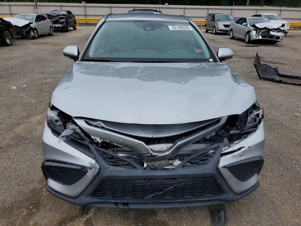 Продаж на аукціоні авто 2024 Toyota Camry, vin: 4T1T11AK3RU852439, номер лоту: 53180236