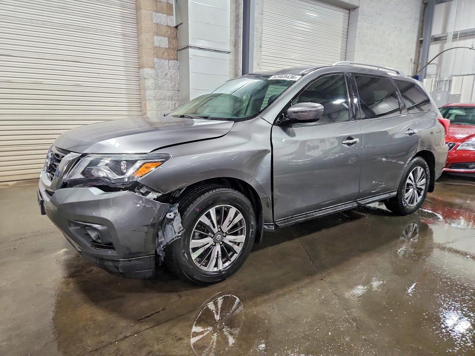 Продажа на аукционе авто 2017 Nissan Pathfinder, vin: 5N1DR2MN1HC647893, номер лота: 52869436