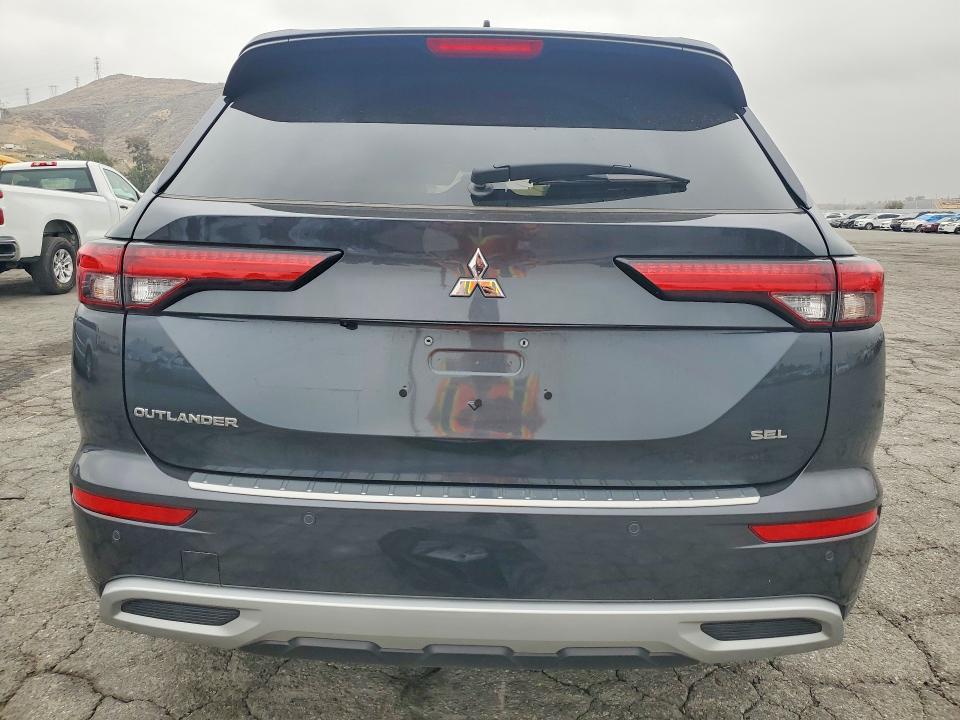 2024 Mitsubishi Outlander მანქანა იყიდება აუქციონზე, vin: JA4J3WA88RZ087281, აუქციონის ნომერი: 52962876