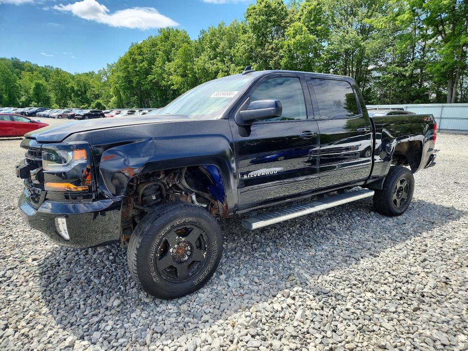 Auction sale of the 2018 Chevrolet Silverado, vin: 3GCUKREC1JG103511, lot number: 55356586