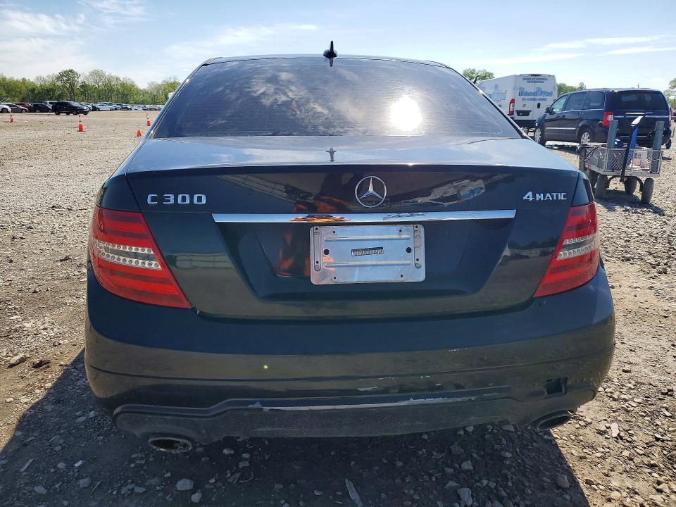 2012 Mercedes-benz C მანქანა იყიდება აუქციონზე, vin: WDDGF8BBXCR204711, აუქციონის ნომერი: 52274796