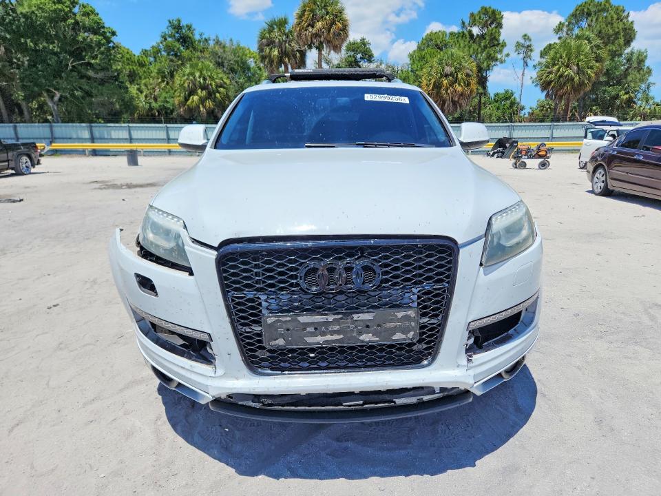 Продажа на аукционе авто 2015 Audi Q7, vin: WA1LGAFE4FD023598, номер лота: 52999256