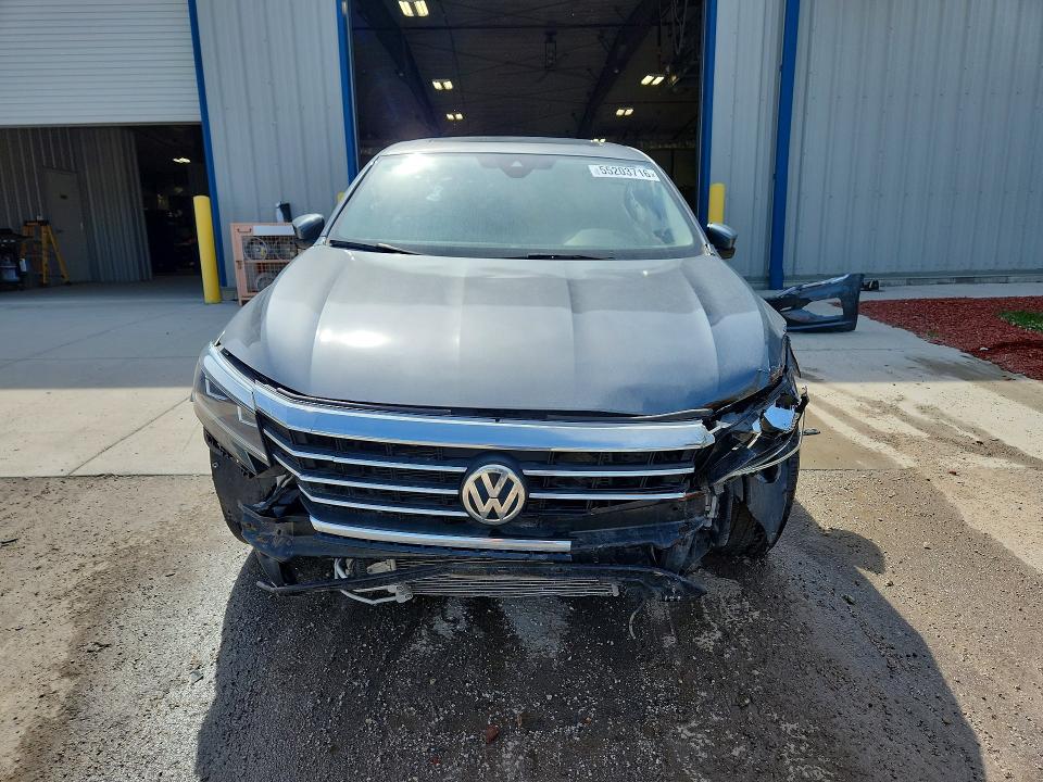 2021 Volkswagen Passat მანქანა იყიდება აუქციონზე, vin: 1VWSA7A3XMC013492, აუქციონის ნომერი: 55203716