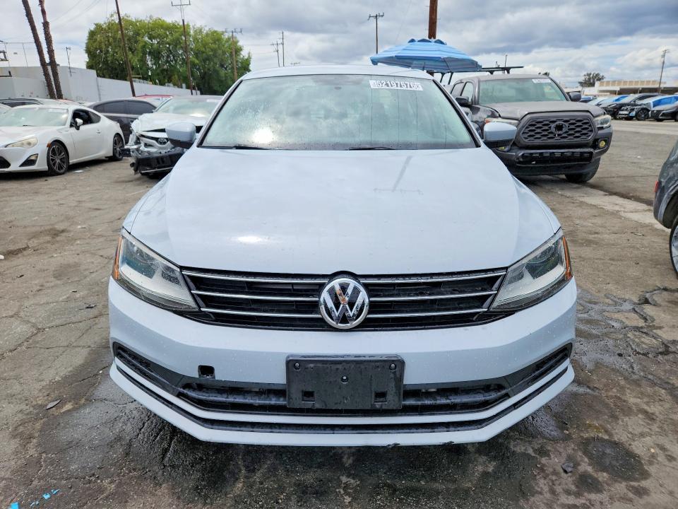 52197576 :رقم المزاد ، 3VW2B7AJ5HM356730 vin ، 2017 Volkswagen Jetta مزاد بيع