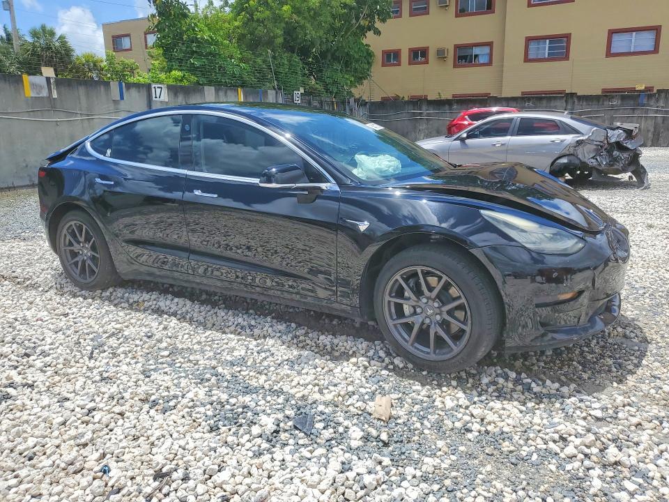 54312736 :رقم المزاد ، 5YJ3E1EA9KF399985 vin ، 2019 Tesla Model 3 مزاد بيع