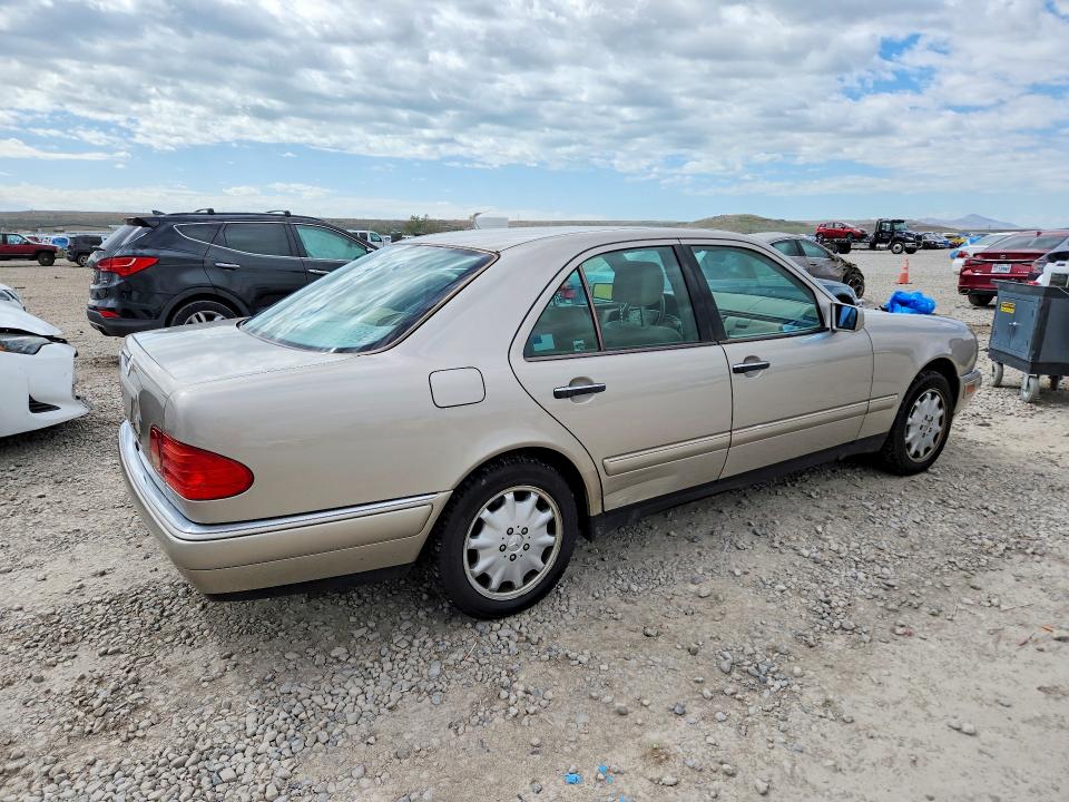 Aukcja sprzedaży 1998 Mercedes-benz E, vin: WDBJF82F5WX007348, numer aukcji: 52240706